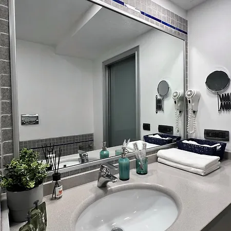 Apartment Rosso 201 *